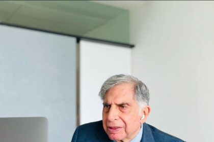 Ratan Tata: The Gentle Giant of Indian Industry – A Story of Humility, Vision, and Compassion